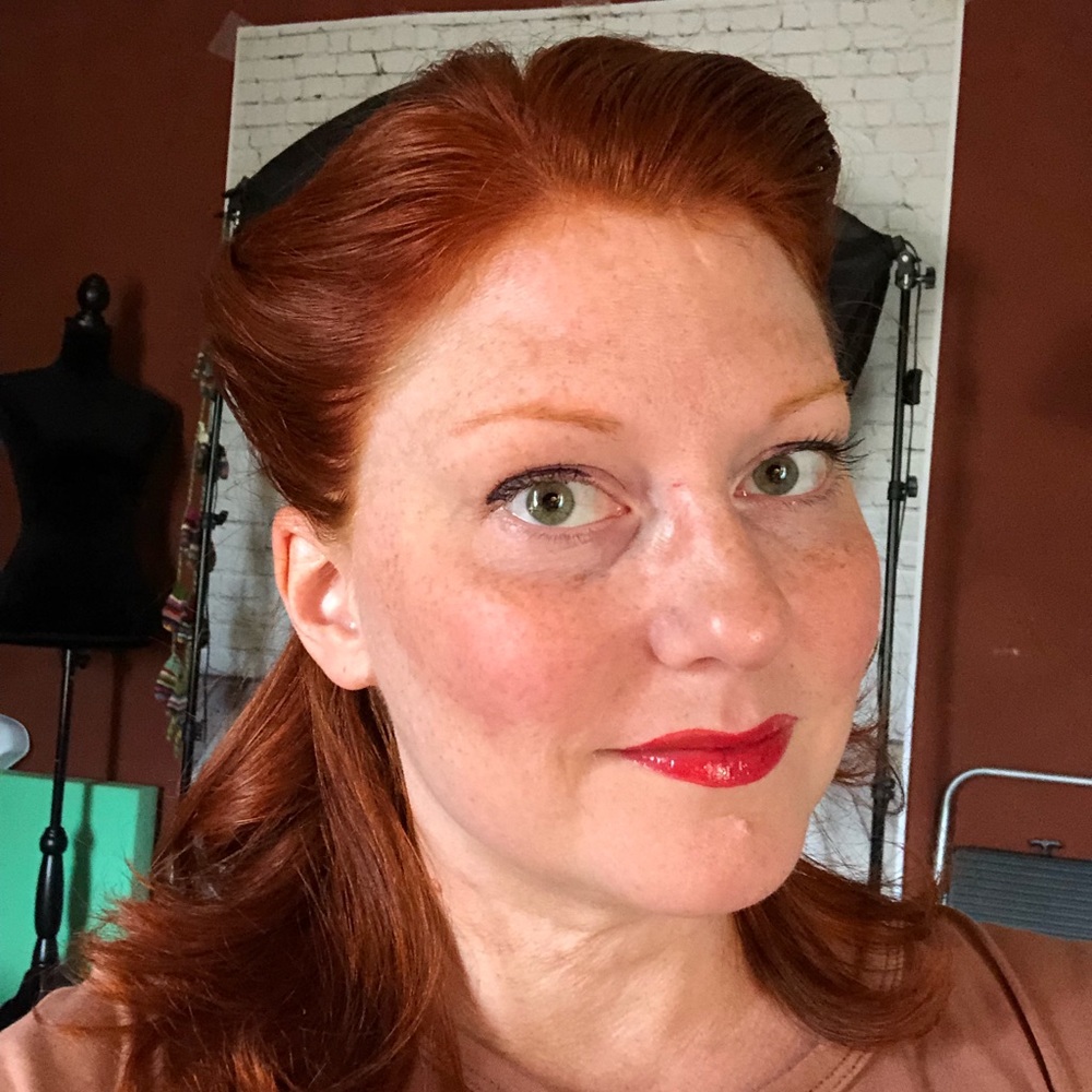 Meet your Posher, Crystal